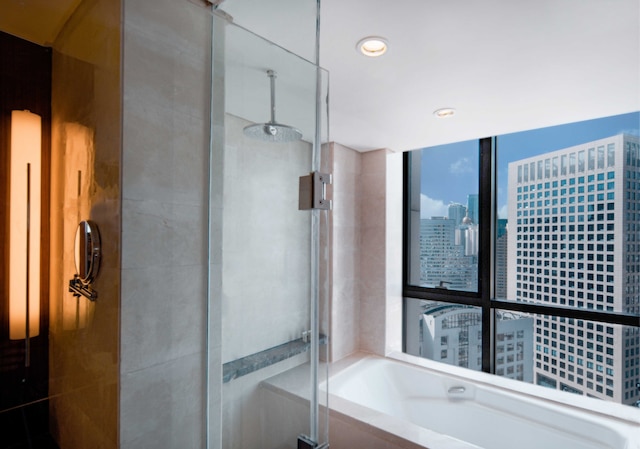 ホリデイ・イン 青島 シティ センター by IHG (青島中心假日酒店)