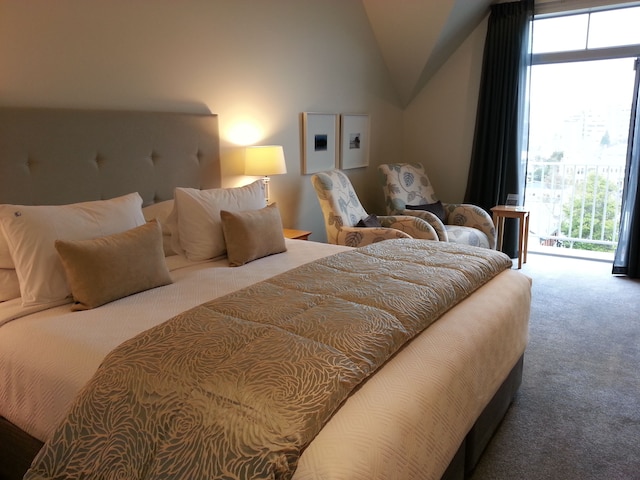 ブルーストーン オン ジョージ