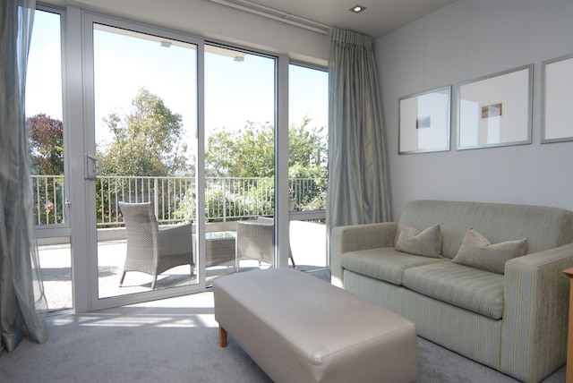 ブルーストーン オン ジョージ