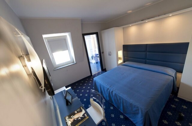 ホテル エステンセ