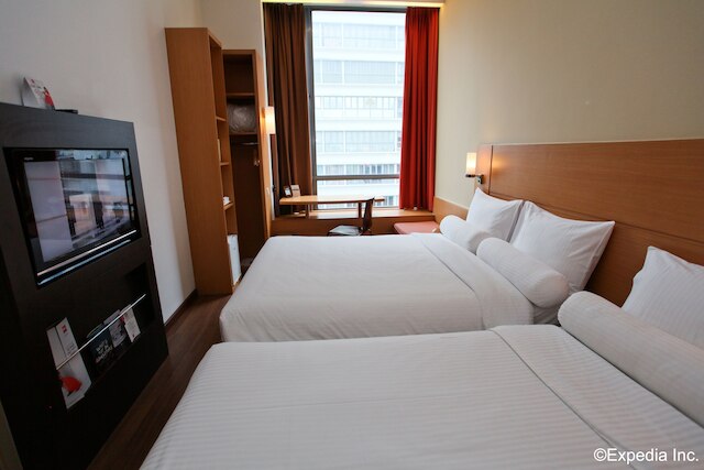 イビス シンガポール ノベナ