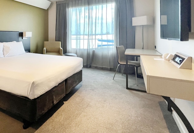 スディマ オークランド エアポート