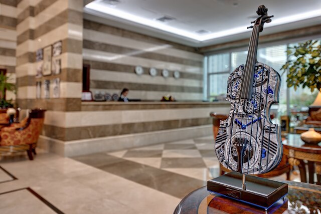 マリーナ ホテル アパートメンツ