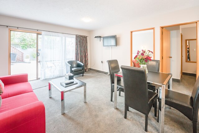 ストラザーン モーター ロッジ