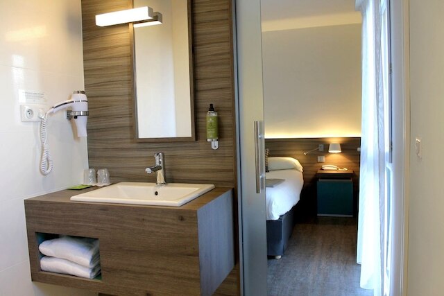 ロジス ホテル & レストラン レ ムエット - ラルモール プラージュ、 プロシュ デ ロリアン