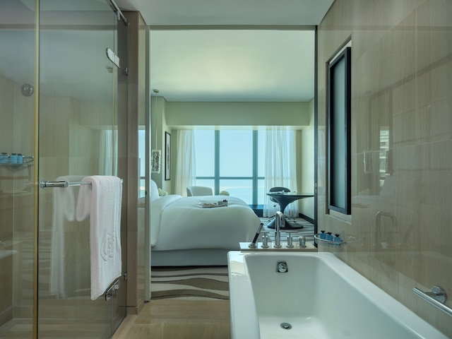 ソフィテル アブダビ コーニッシュ