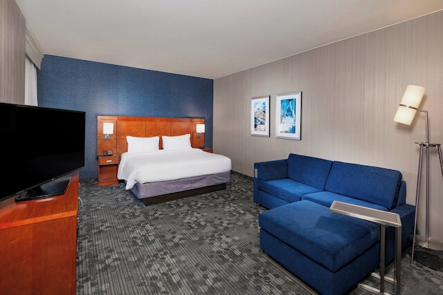 コートヤード・サンタアナ・オレンジ・カウンティー