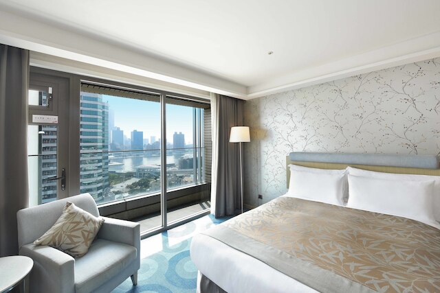 フーロン ホテル 高雄 (高雄福容大飯店)