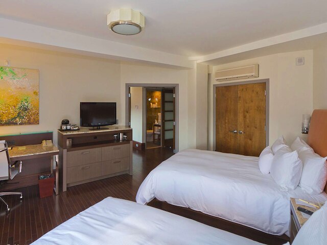 ザ チューダー アームズ  ホテル クリーブランド - A ダブルツリー バイ ヒルトン