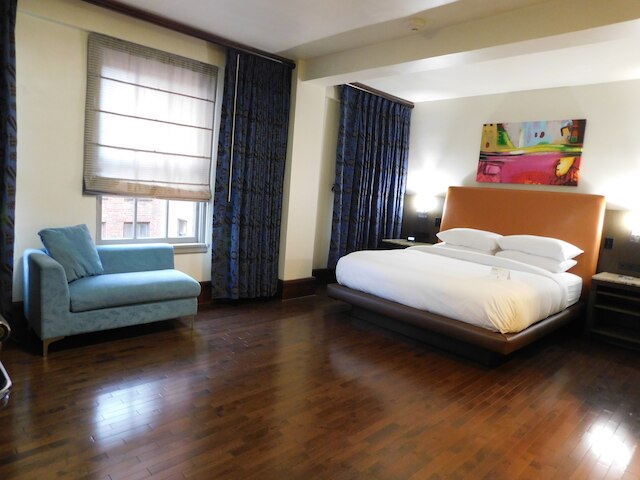 ザ チューダー アームズ  ホテル クリーブランド - A ダブルツリー バイ ヒルトン