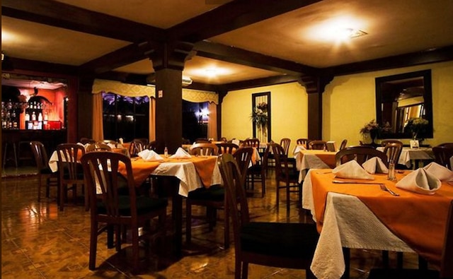 ホテル キャピタル