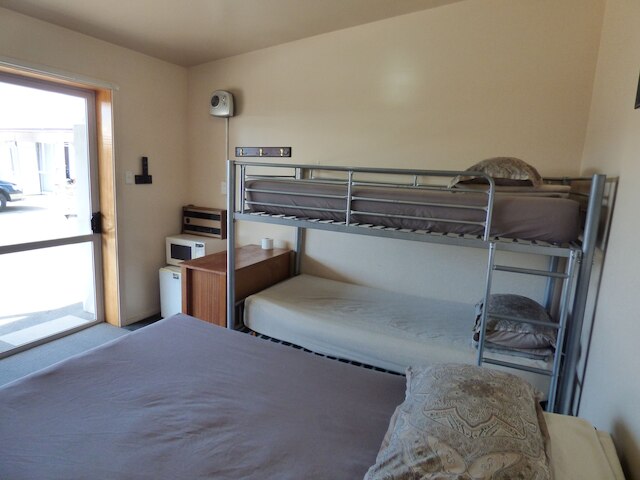 レースコース バックパッカーズ ホステル