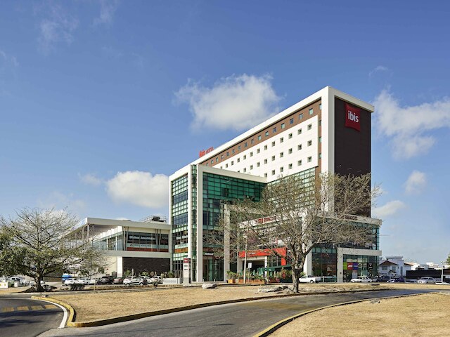 イビス カンクン セントロ