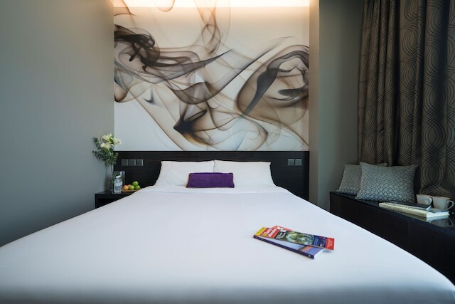 V  ホテル  ラベンダー