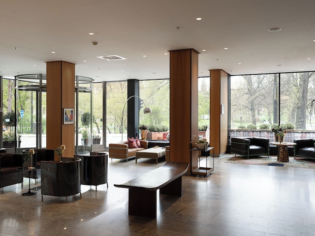 エリート エデン パーク ホテル