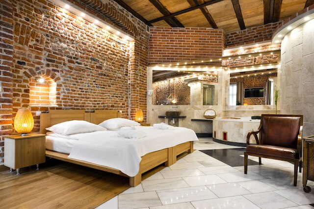 アパートホテル スタレ ミャスト