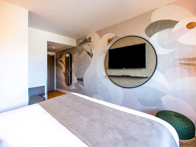 イビス スタイルズ レンヌ セッソン