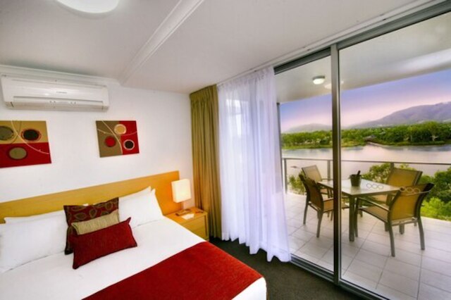 ジ エッジ アパートメント ホテル