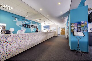 プラス パラハ ホステル