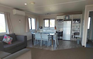 オール シーズンズ ホリデイ パーク