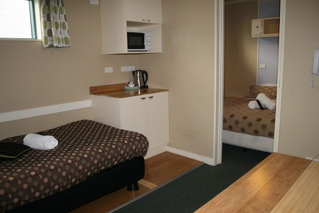 アストレイモーテル