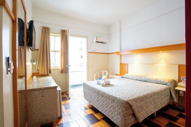 オスカー ホテル