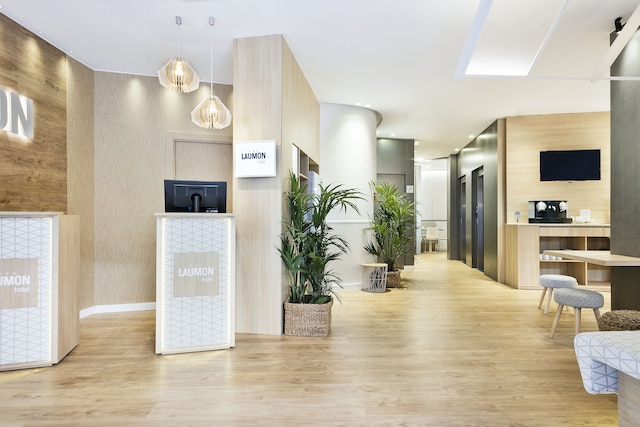 ホテル アクタ ラウモン