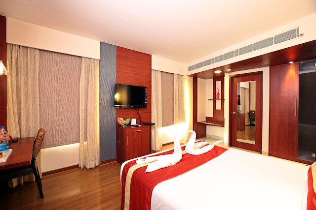 オクターブ ホテル & スパ サージャプール ロード