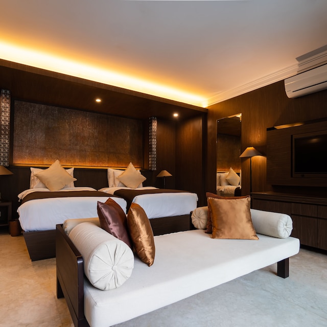 ロイヤル カムエラ ヴィラズ &  スイート  アット モンキー フォレスト ウブド - フォー 大人限定