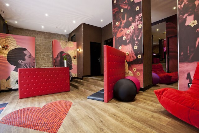 ホテル モンマルトル モナムール