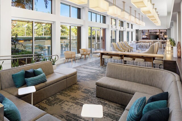 エレメント マイアミ インターナショナル エアポート