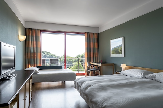 セルピアーノ ホテル