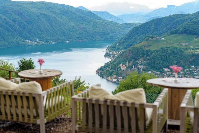 セルピアーノ ホテル