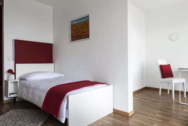 セルピアーノ ホテル