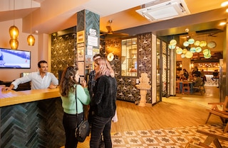 ヴィラ サン テグジュペリ ビーチ - ホステル