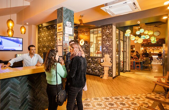 ヴィラ サン テグジュペリ ビーチ - ホステル