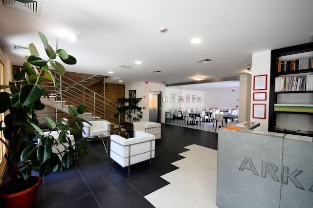 ホテル アルカディア