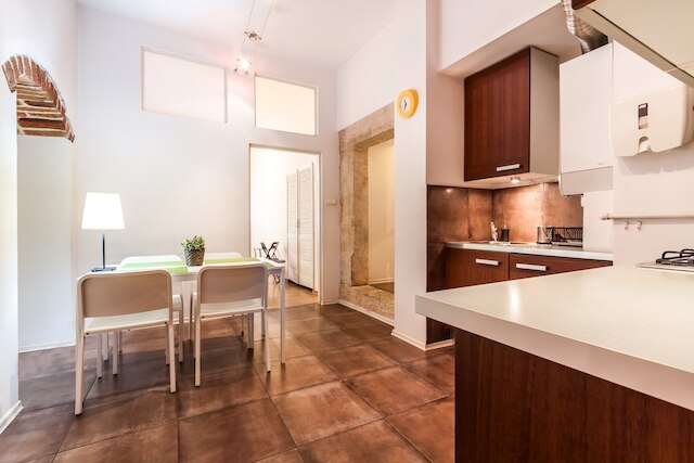 ザ シークレット ガーデン アパートメント ヨゼファ