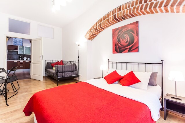 ザ シークレット ガーデン アパートメント ヨゼファ