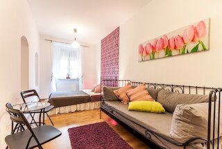 ザ シークレット ガーデン アパートメント ヨゼファ