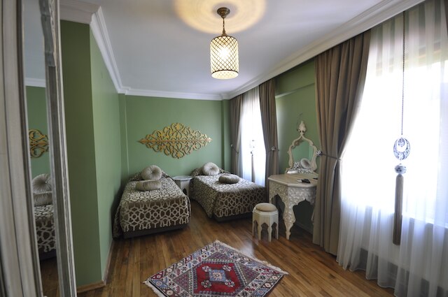 キャラバン ホテル