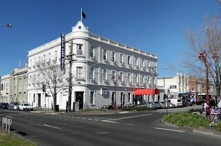 ミドル パーク ホテル