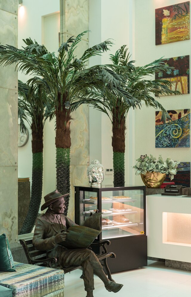 ザ アシュタン サロヴァー ポルティコ デリー