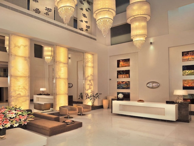 ザ アシュタン サロヴァー ポルティコ デリー