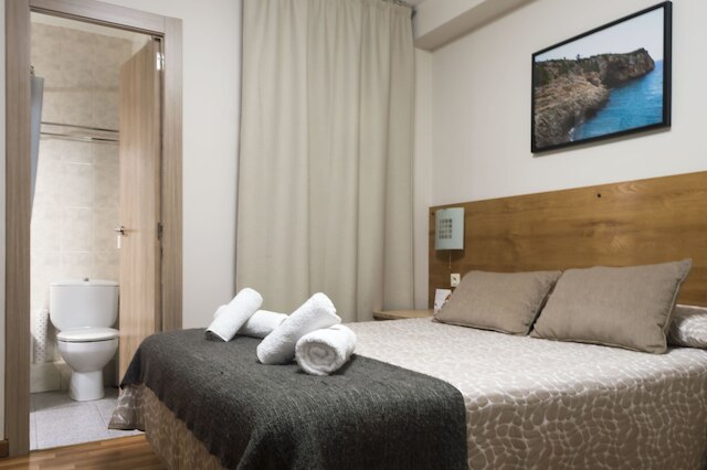 ホスタル アロガール