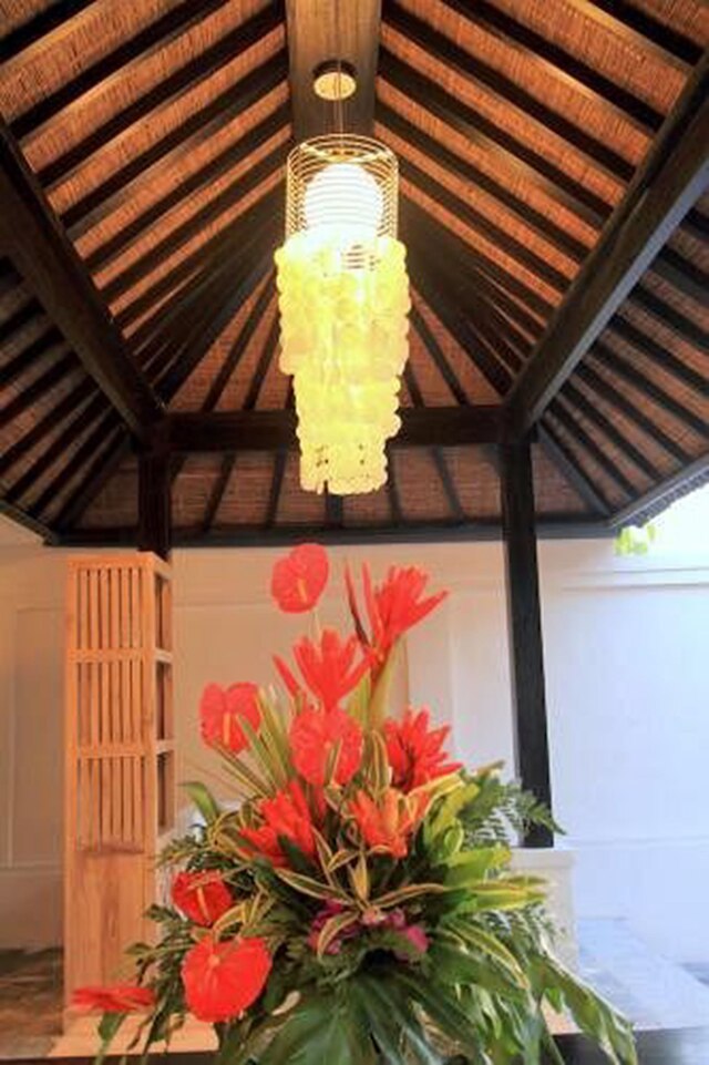 ザ トゥカッド ヴィラ