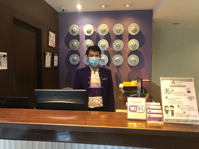 サワディー ホテル @ スクンビット ソイ 8