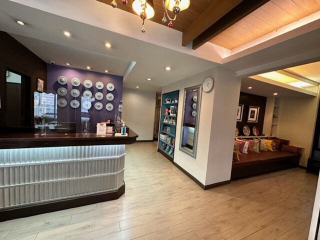 サワディー ホテル @ スクンビット ソイ 8