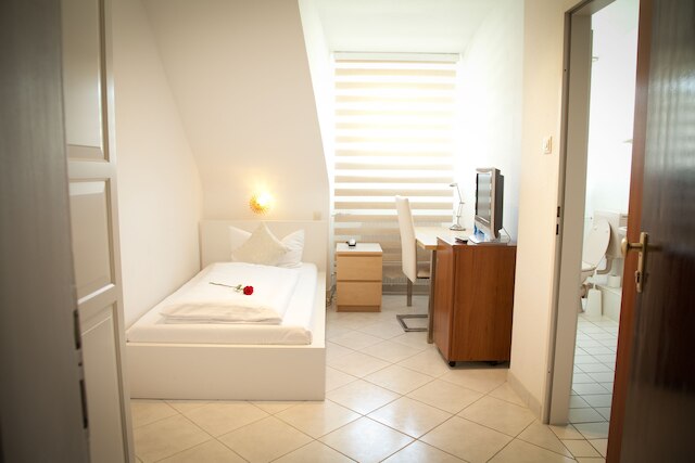 ホテル エンゲルバート