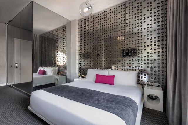 ドリームダウンタウン、ハイアットによって